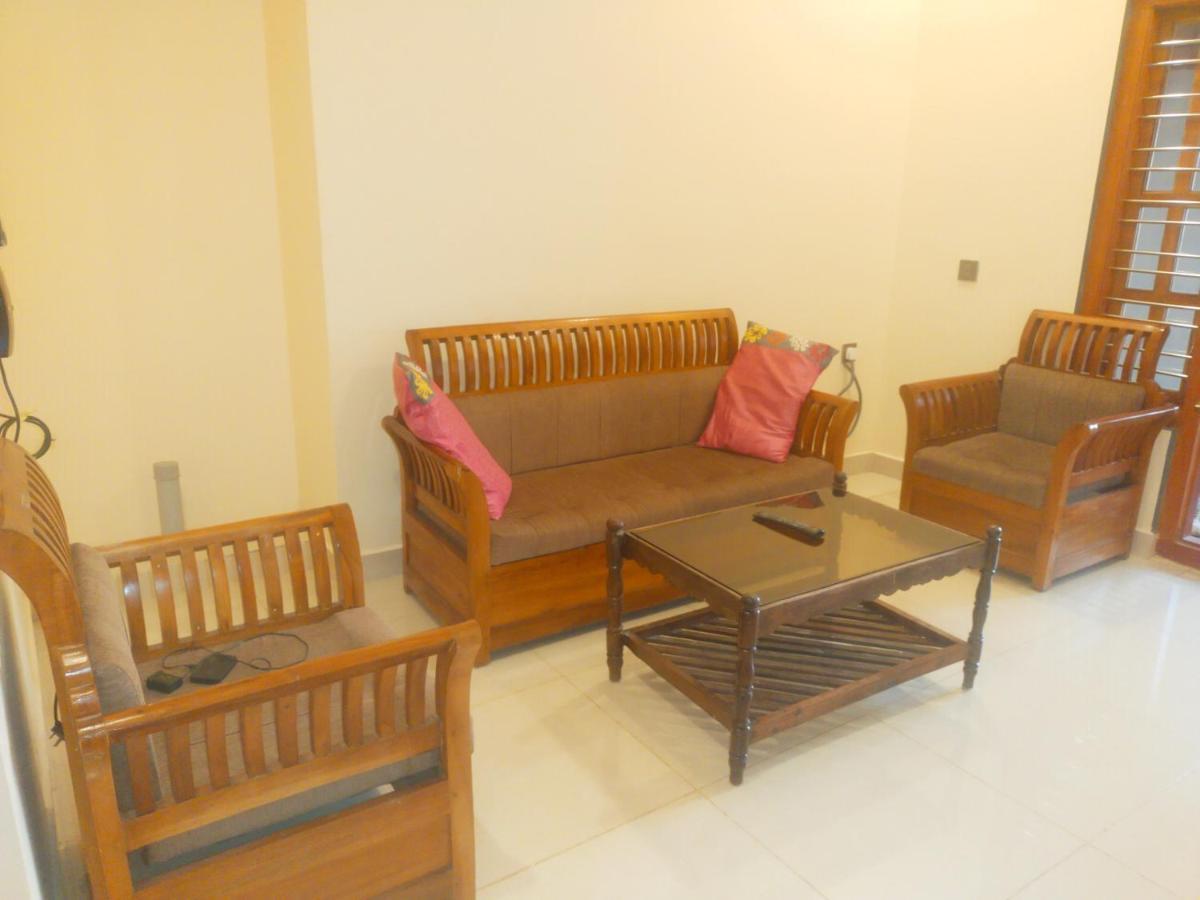 מדיקרי Two Bedroom House מראה חיצוני תמונה