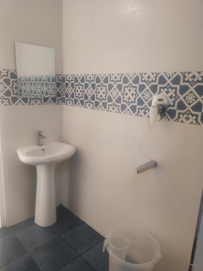 מדיקרי Two Bedroom House מראה חיצוני תמונה