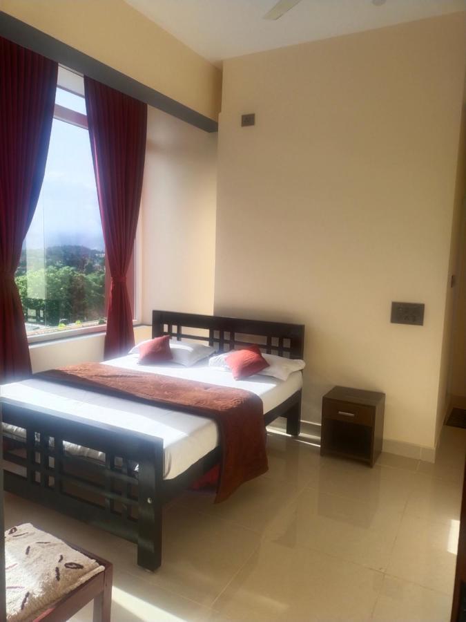 מדיקרי Two Bedroom House מראה חיצוני תמונה
